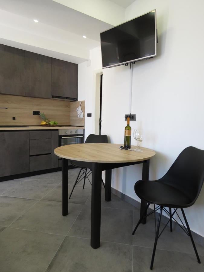 Nevera Apartment Млини Экстерьер фото